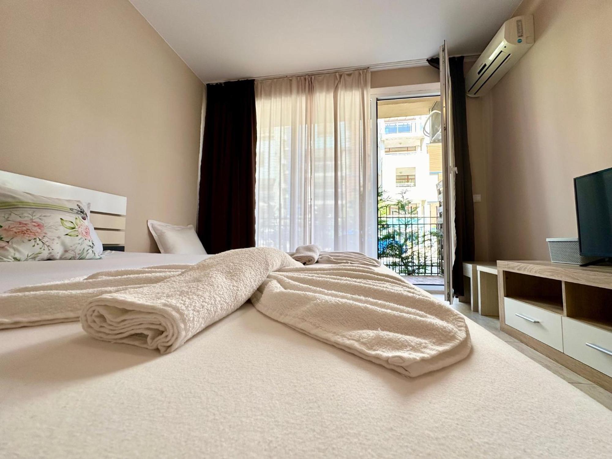Sunny View Central - Menada Apartments Sunny Beach Kamer foto